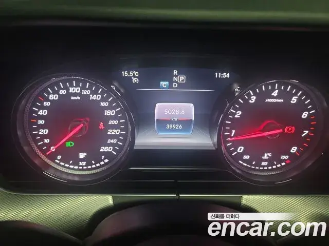 Mercedes-Benz E-Class 2018 — ფოტო 13/18
