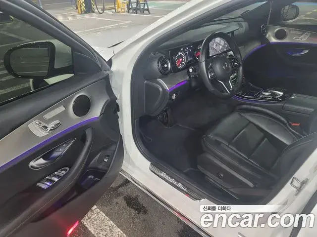 Mercedes-Benz E-Class 2018 — ფოტო 3/18