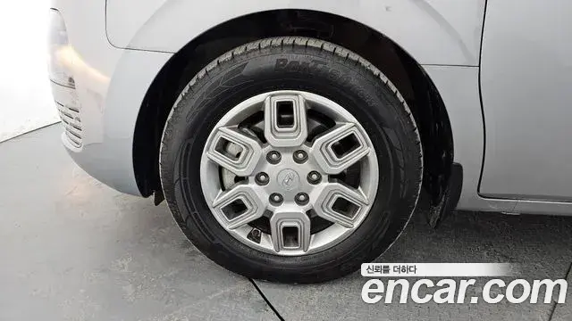 Hyundai Staria 2021 — Şəkil 9/20