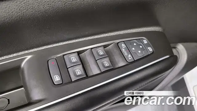 Renault Samsung QM6 2022 — ფოტო 14/20