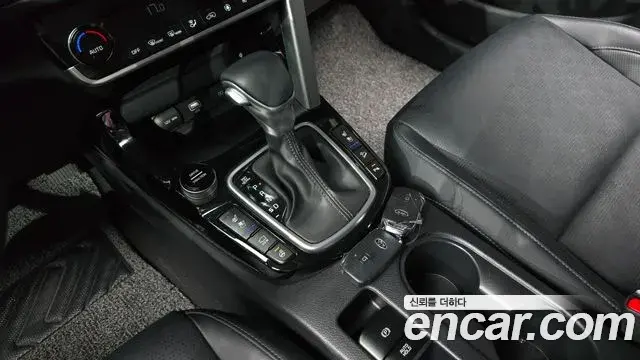 Kia Seltos 2020 — Şəkil 17/20