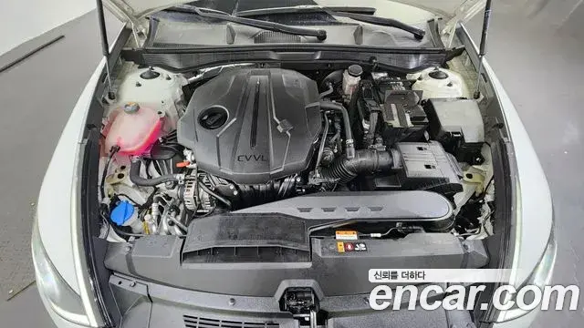 Hyundai Sonata Hybrid 2022 — Photo 5/20