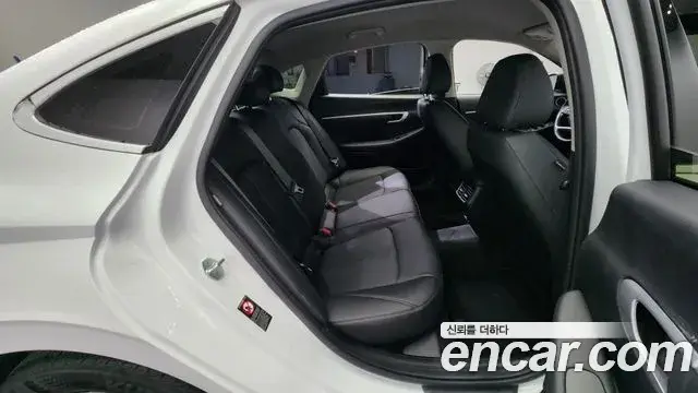 Hyundai Sonata Hybrid 2022 — Photo 20/20
