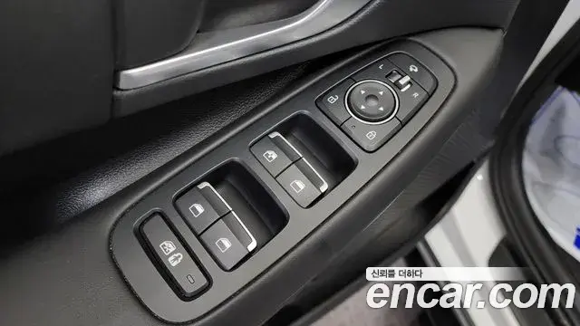 Hyundai Sonata Hybrid 2022 — Photo 12/20