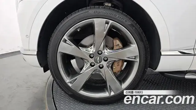 Genesis GV80 2023 — Photo 5/20