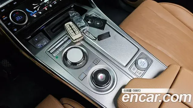 Genesis GV80 2023 — Photo 9/20