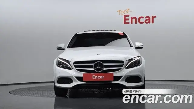 Mercedes-Benz C-Class 2018 — Фото 3/20