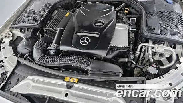 Mercedes-Benz C-Class 2018 — Фото 6/20