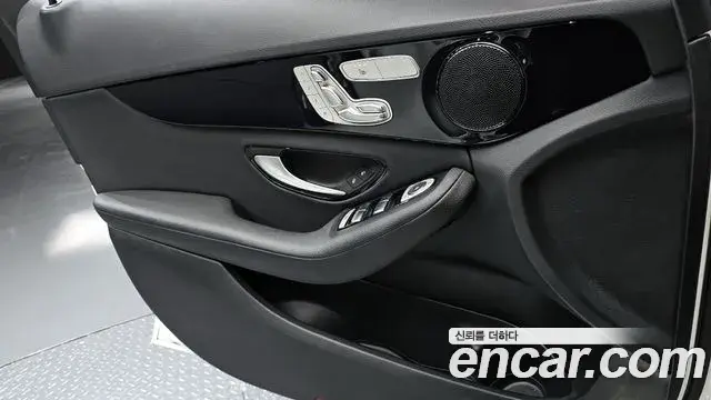Mercedes-Benz C-Class 2018 — Фото 15/20