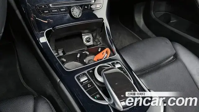 Mercedes-Benz C-Class 2018 — Фото 20/20