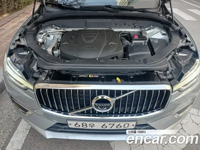Volvo XC60 2019 — Фото 9/17