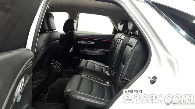Genesis GV70 2024 — ფოტო 13/20