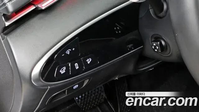 Genesis GV70 2024 — ფოტო 14/20