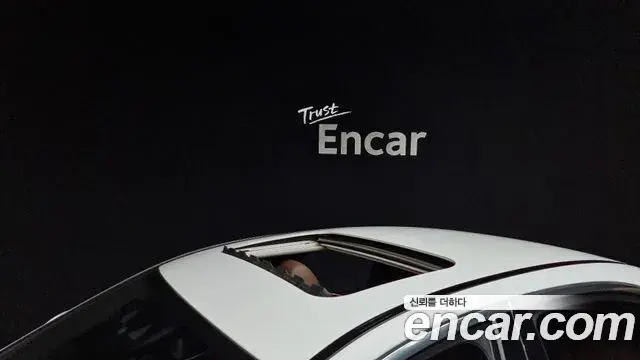 Mercedes-Benz E-Class 2018 — Photo 1/20