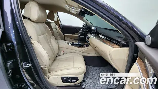 Kia The K9 2018 — Photo 17/20