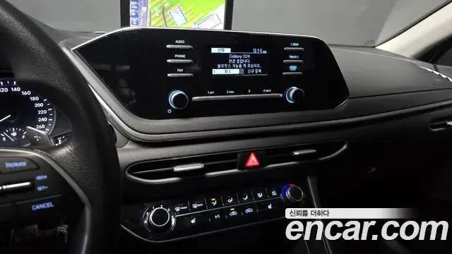 Hyundai Sonata Hybrid 2021 — ფოტო 9/20