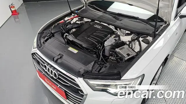 Audi A6 2020 — Фото 6/20