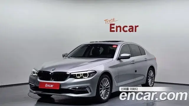 BMW 5 Series 2020 — ფოტო 1/20