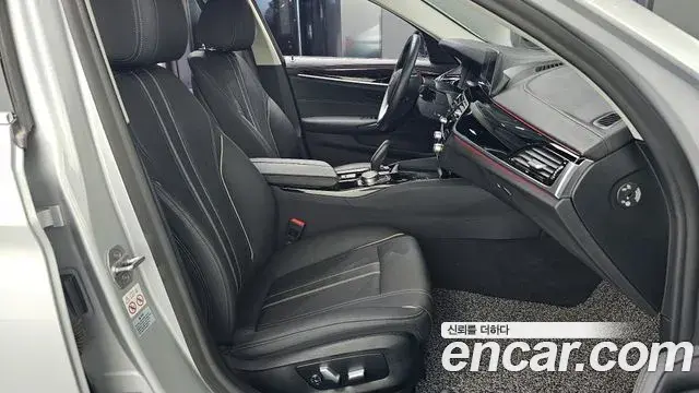 BMW 5 Series 2020 — ფოტო 11/20
