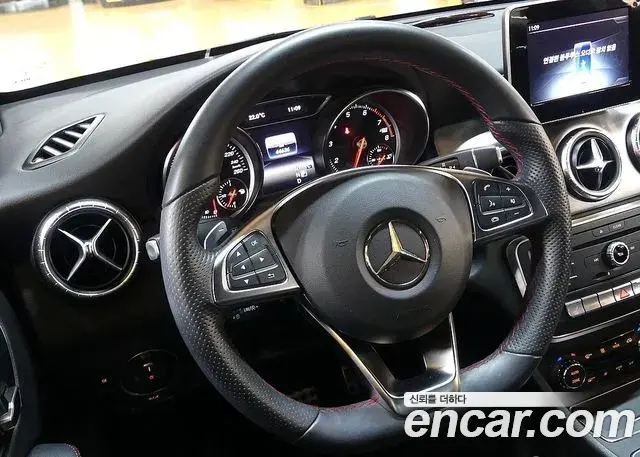 Mercedes-Benz CLA-Class 2018 — Photo 10/20