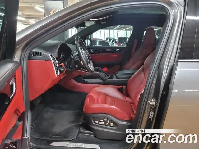 Porsche Cayenne 2020 — Şəkil 15/20