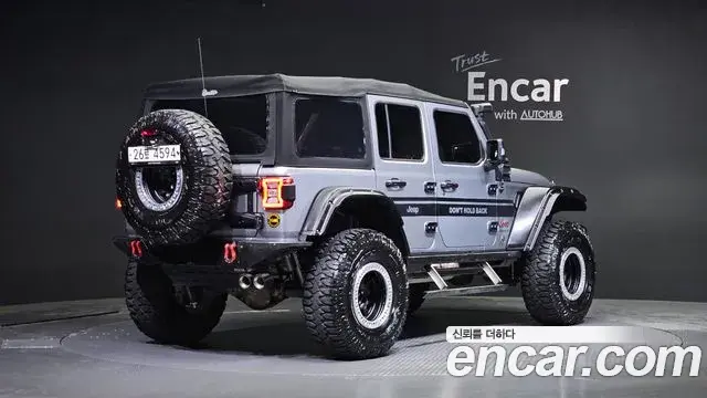 Jeep Wrangler 2019 — Фото 2/20