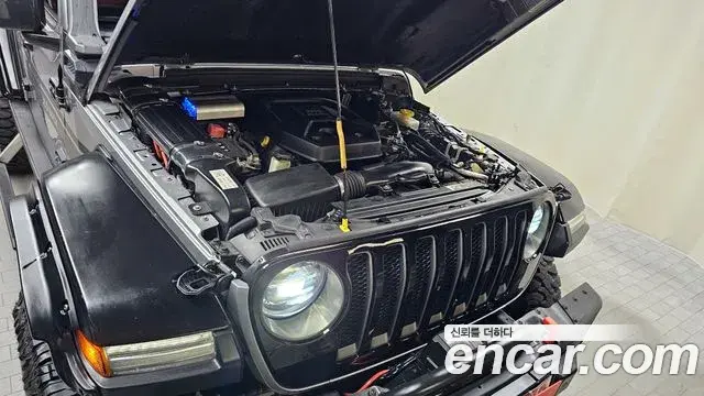 Jeep Wrangler 2019 — Фото 6/20