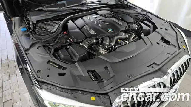 BMW 7 Series 2019 — ფოტო 18/20