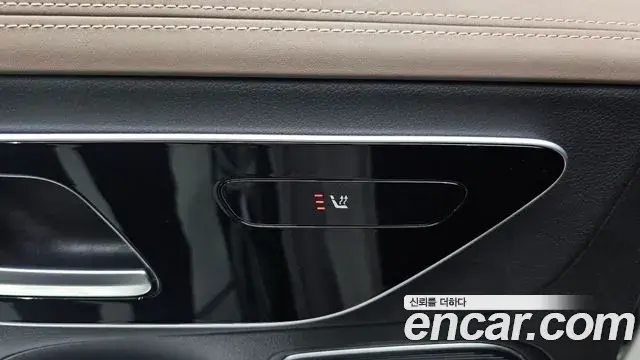 Mercedes-Benz EQE 2023 — Photo 4/20
