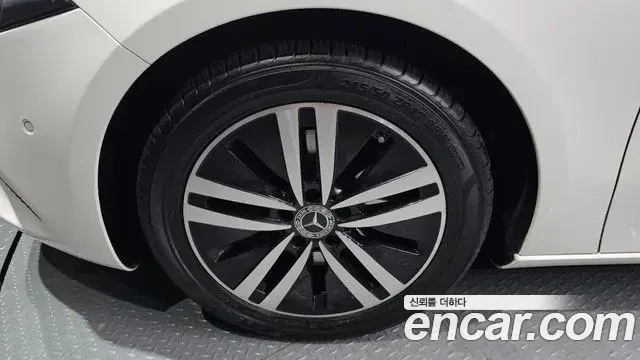 Mercedes-Benz A-Class 2021 — Şəkil 2/20