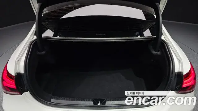 Mercedes-Benz A-Class 2021 — Şəkil 13/20