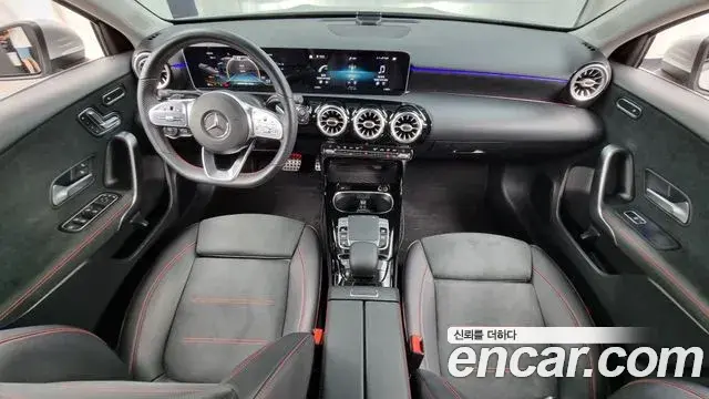 Mercedes-Benz A-Class 2020 — ფოტო 11/20