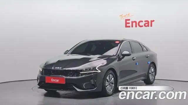 Kia K5 2023 — Şəkil 19/20