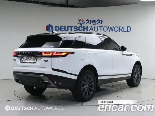 Land Rover Range Rover Velar 2020 — Photo 17/20
