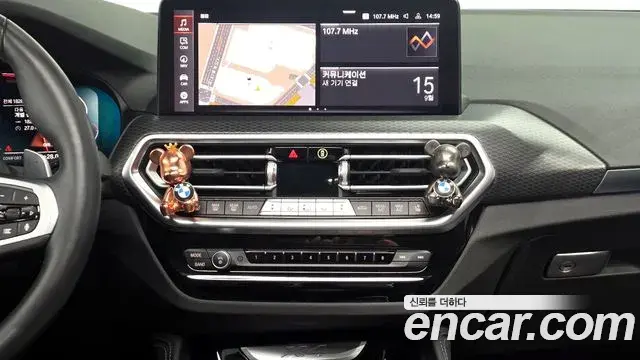BMW X4 2023 — ფოტო 4/20