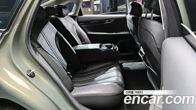 Genesis G80 2020 — Photo 14/20