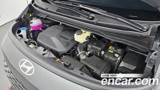 Hyundai Staria 2025 — Фото 6/20