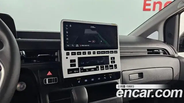 Hyundai Staria 2025 — Фото 16/20