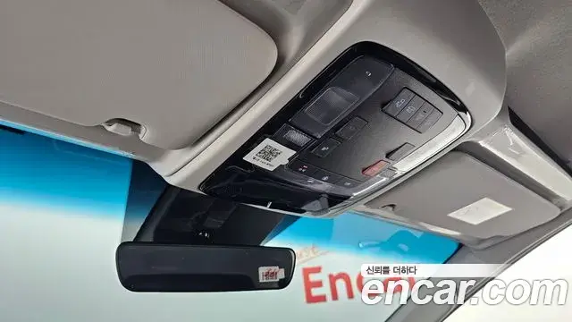 Hyundai Staria 2025 — Фото 18/20