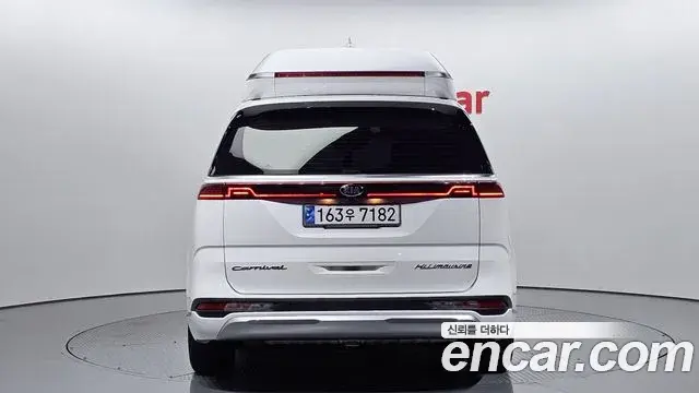 Kia Carnival 2021 — Фото 4/20