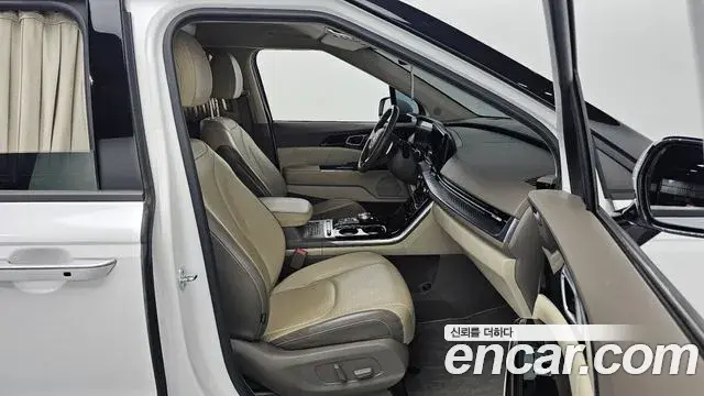 Kia Carnival 2021 — Фото 10/20