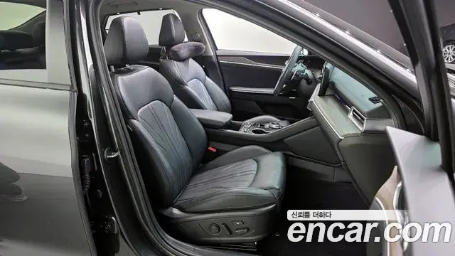 Kia K5 2020 — ფოტო 2/20
