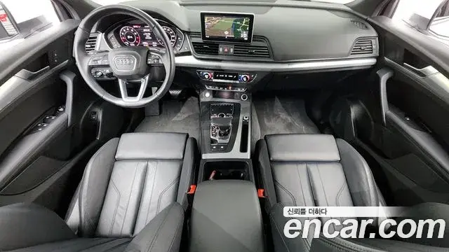Audi Q5 2020 — ფოტო 18/20
