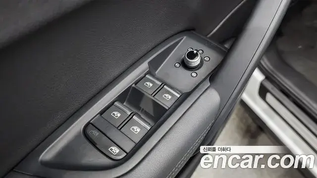 Audi Q5 2020 — ფოტო 6/20