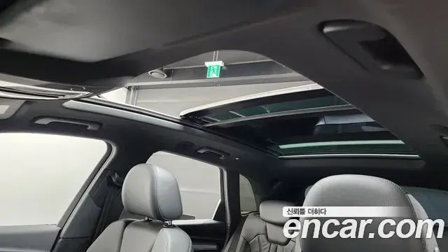 Audi Q5 2020 — ფოტო 16/20