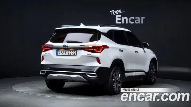 Kia Seltos 2021 — Şəkil 13/20