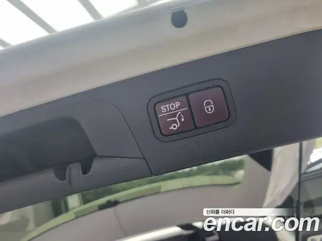Mercedes-Benz GLC-Class 2019 — Photo 1/19
