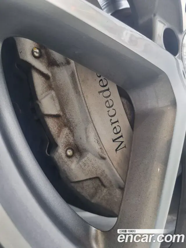 Mercedes-Benz GLC-Class 2019 — Photo 12/19