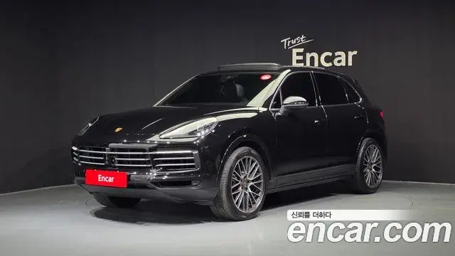 Porsche Cayenne 2023 — Фото 1/20