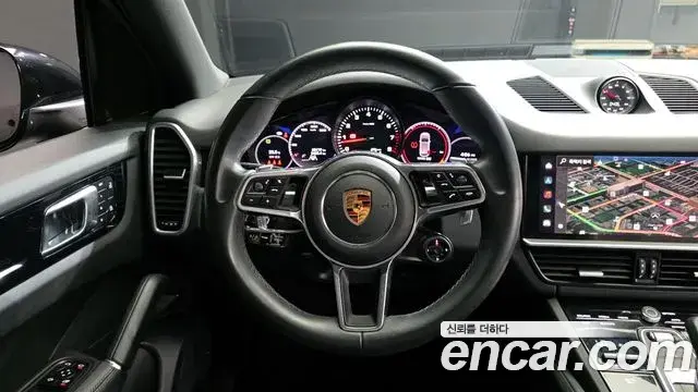 Porsche Cayenne 2023 — Фото 13/20